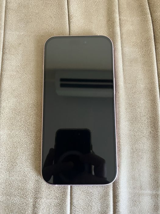 iPhone 15 90% battery Health 128GB