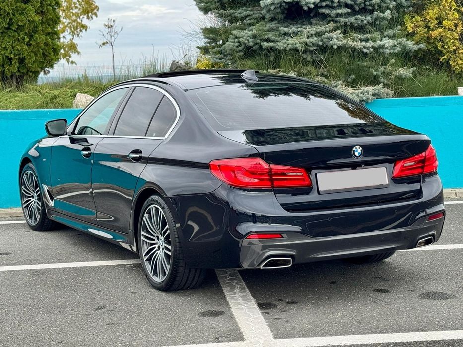 BMW Seria 5 G30/M pack/Trapa/Faruri led/Head up/Cheie display/Km Reali