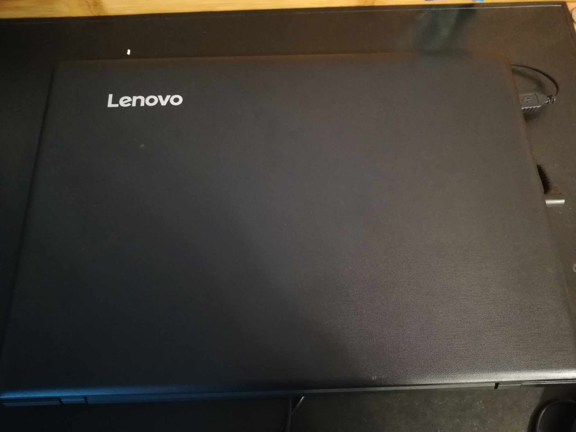 Vând laptop Lenovo Ideaped 10-15IBR