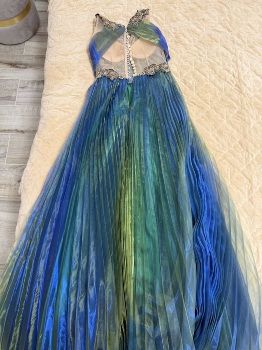 Rochie deosebita pt eveniment