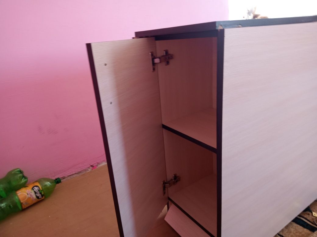 Продам стол раскладной.