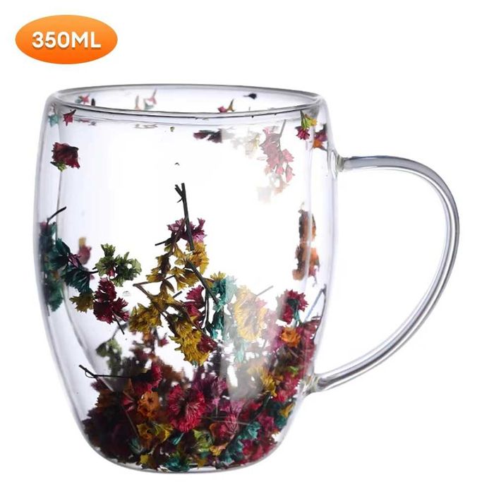 Стъклена чаша със сухи цветя CupHup