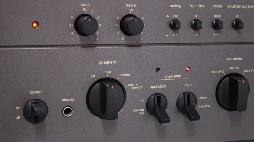 Amplificator/statie Technics SU-8080(dual mono).