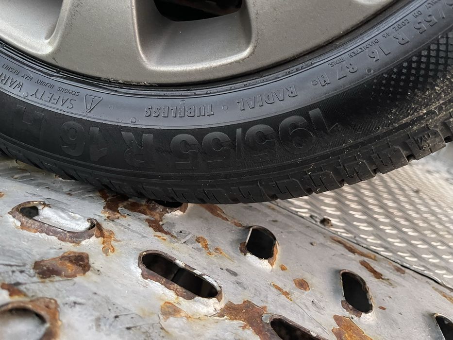 Opel Corsa D 1.4i на части