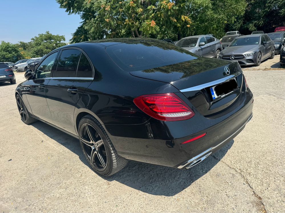 Mercedes E класа w213 салон и прагове