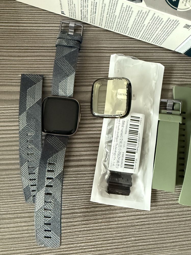 Смарт часовник Fitbit Versa 2