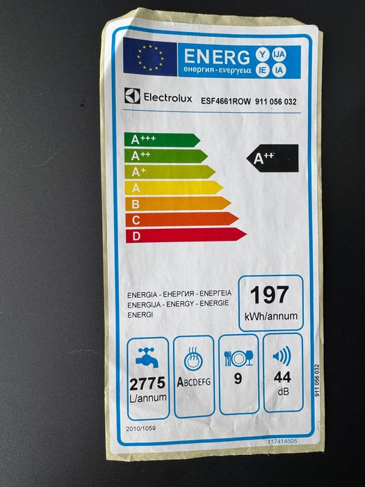 Продавам съдомиална Electrolux ESF4661ROW