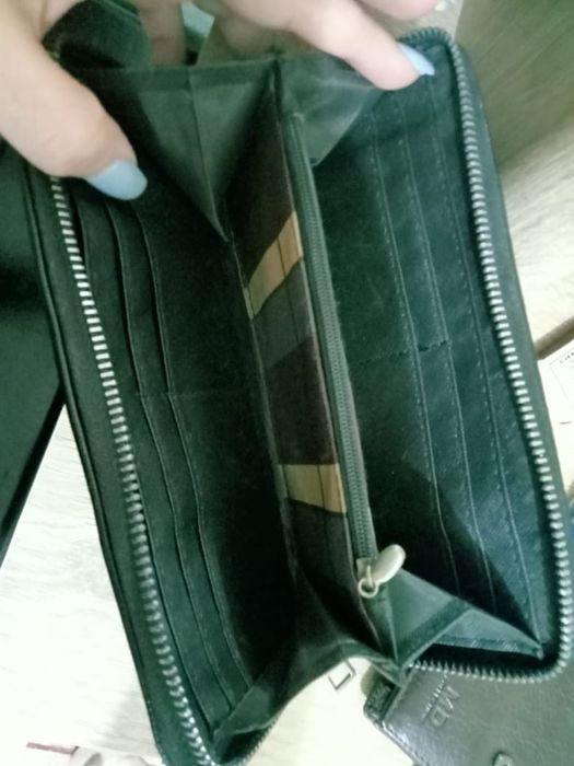 Продам кашелки мужские и подвеска серебро