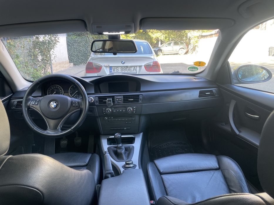 Vand/Schimb BMW E92 320i  ( nu audi sau mercedes )