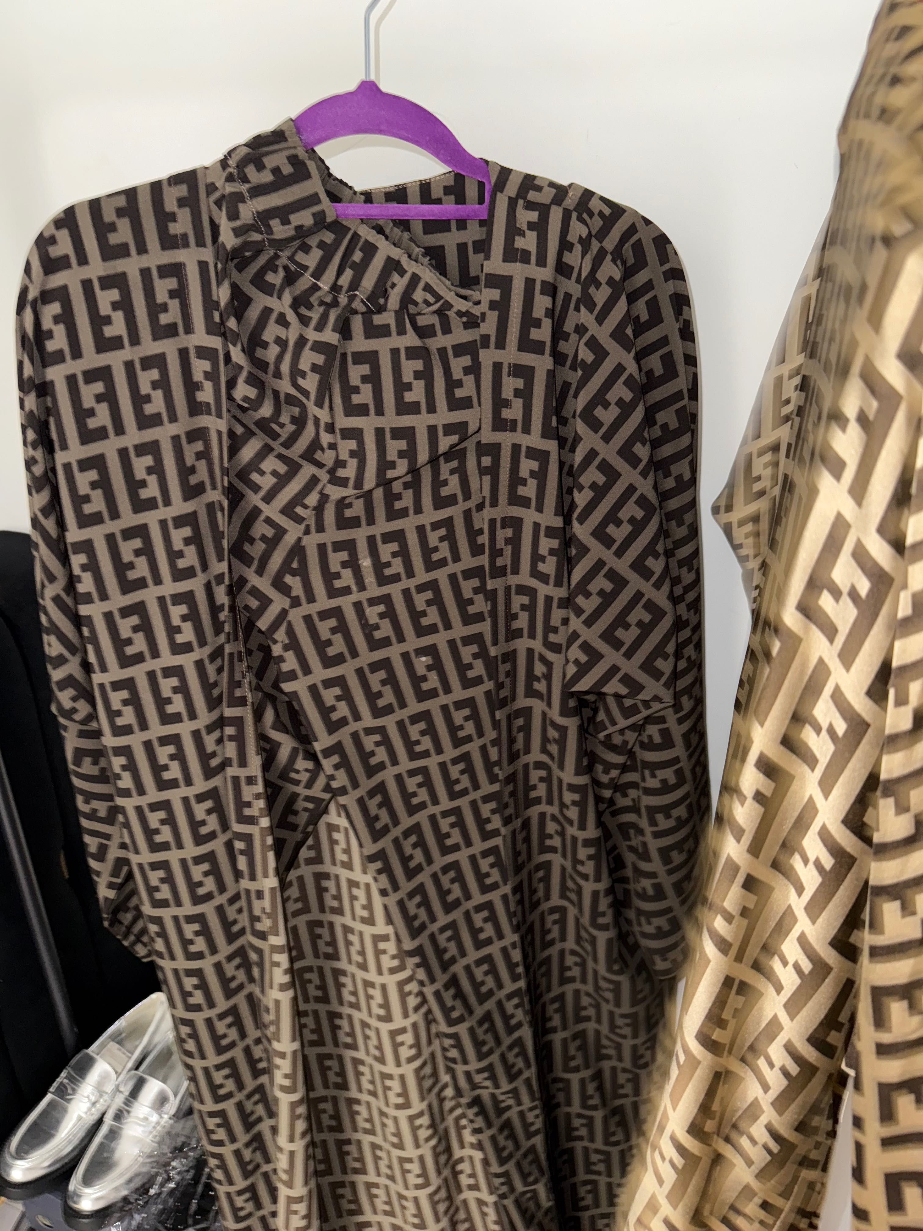 Двойки с накидкой Абая Fendi