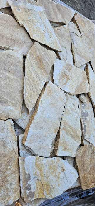 Piatră naturală poligonală