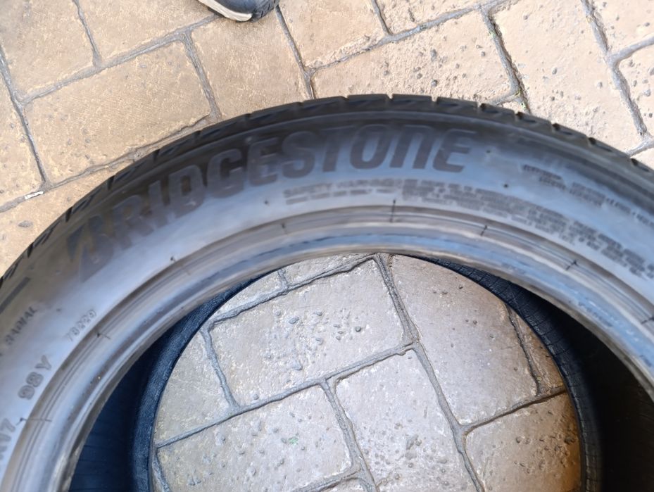Летни гуми Bridgestone 225/50/17 dot 5022