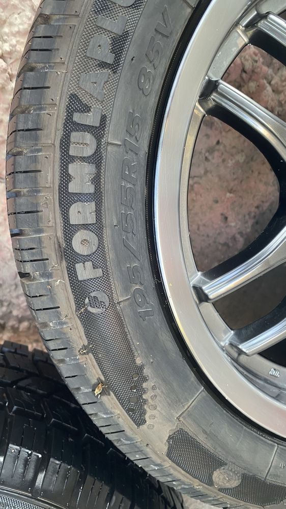 Продам резину radial 777  195/55/15