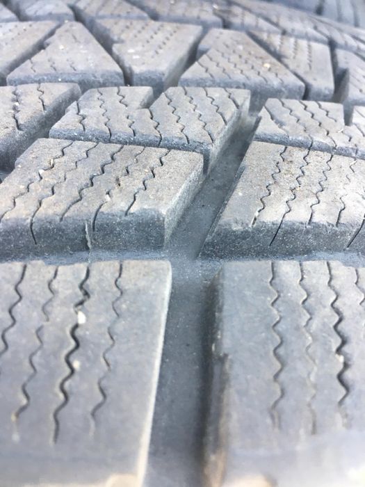 Гуми Bridgestone 265/70/R16