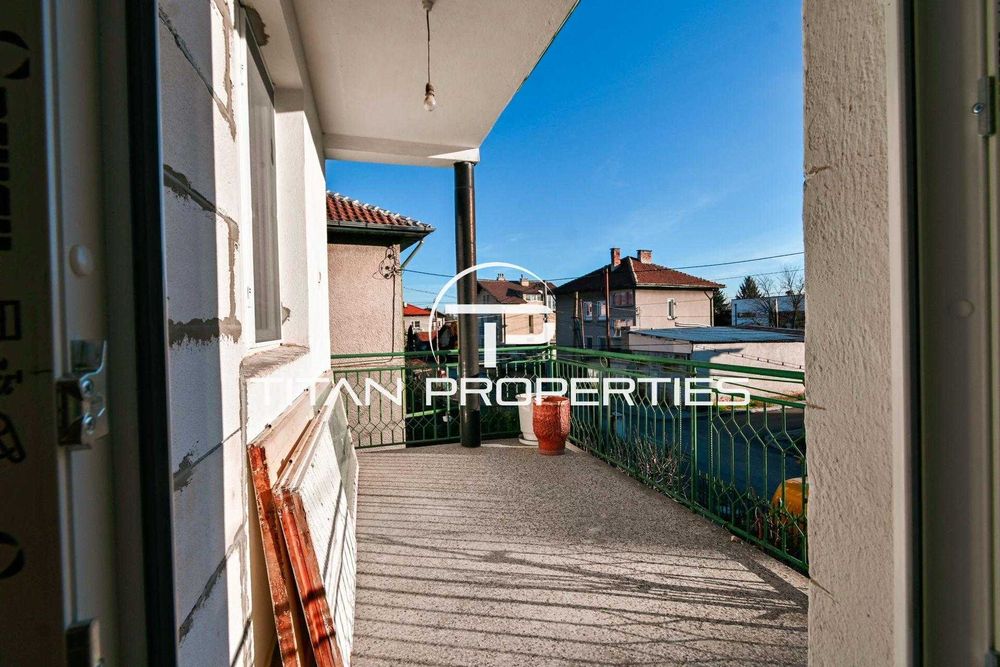 Продава се Къща в с. Мрамор, Област София-град - 240 кв.м за 659 €/кв.м - Снимка #9