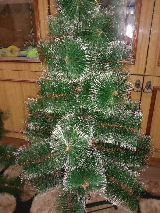 Ёлочки 2 штуки 1 метр