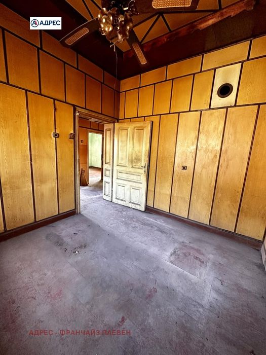 Къща в Ловеч, област-с.Дълбок дол площ 72 цена 32211