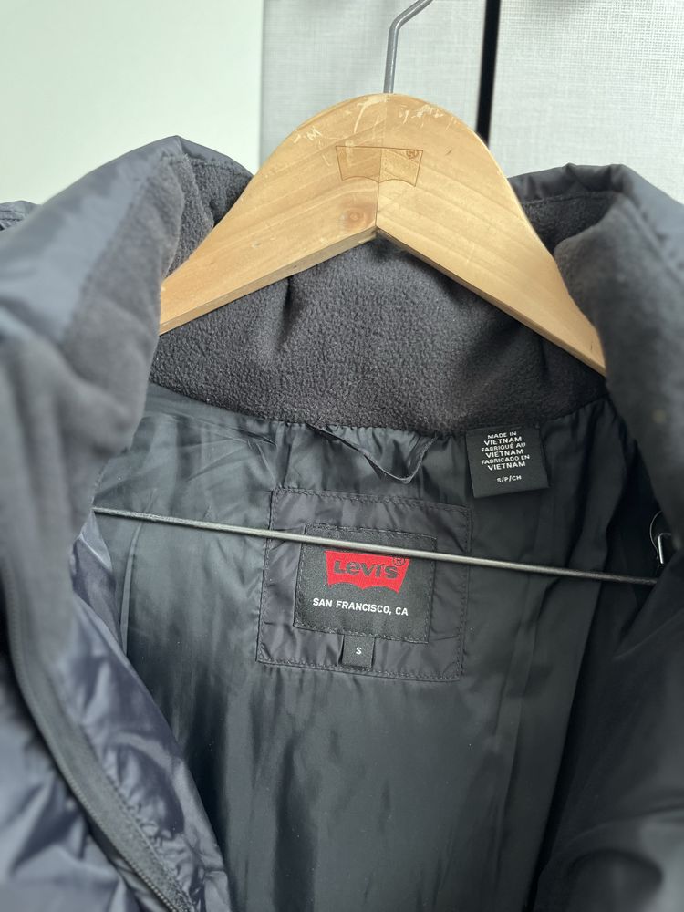 Geaca Levi’s Strauss