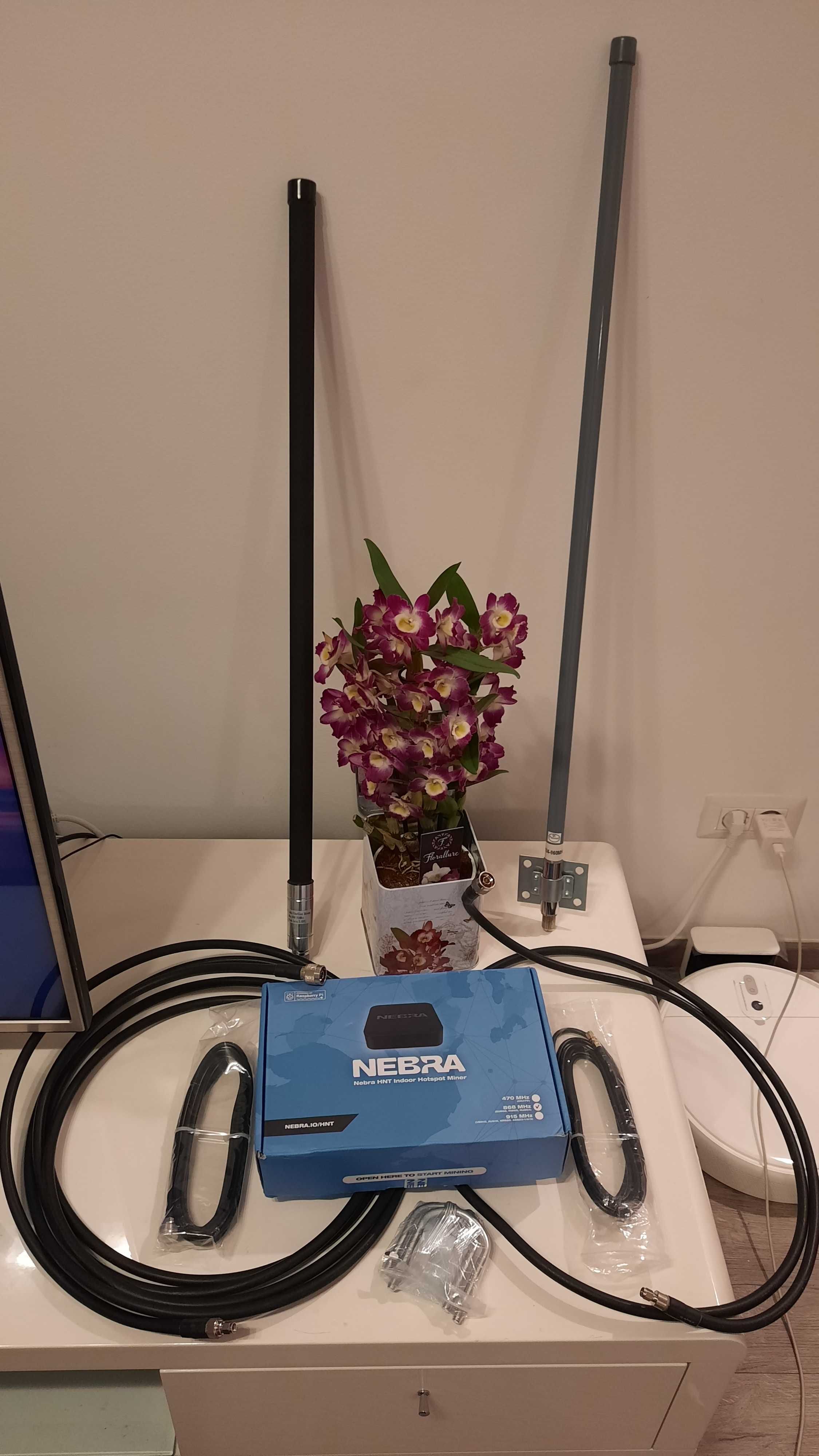 Miner Helium Nebra optimizat pentru minat + Antene si Cabluri LMR400
