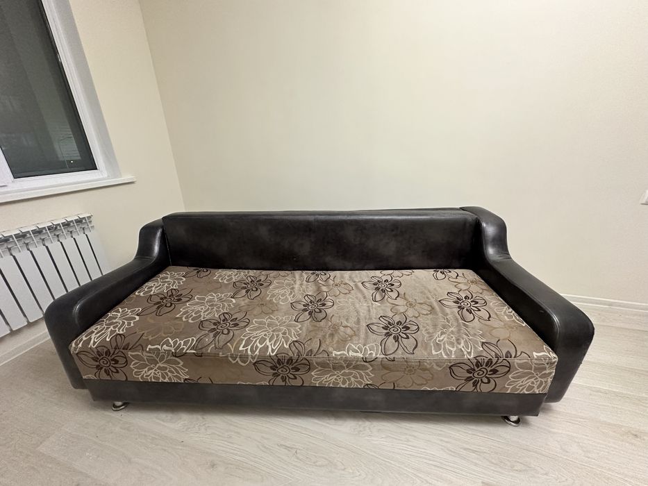 ДИВАН бу срочно продам