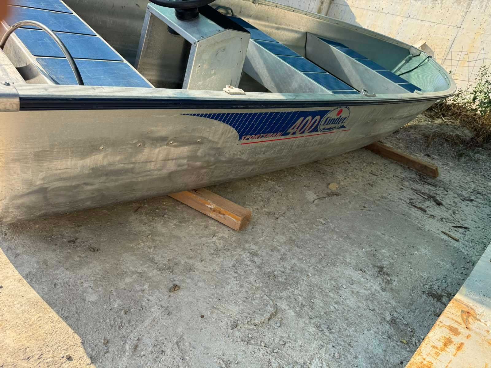 Продавам лодка Linder Sportsman 400
