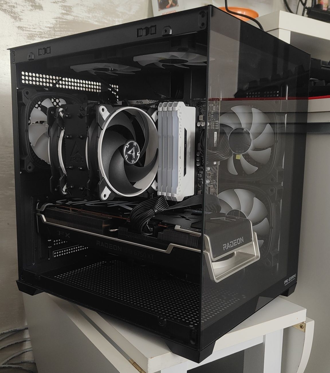 Unitate Pc Gaming Ryzen-Wifi, Rx 6750xt 12gb, 32Gb Ram, RGB, Ssd m2,