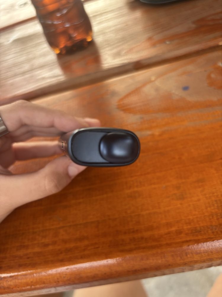 Vand doua aparate IQOS Iluma si IQOS Iluma I