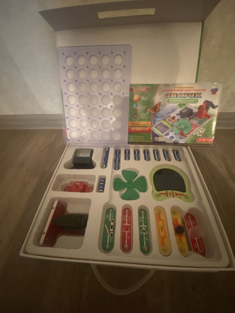 Конструктор Знаток