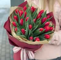 склад тюльпаны розы на день влюбленных