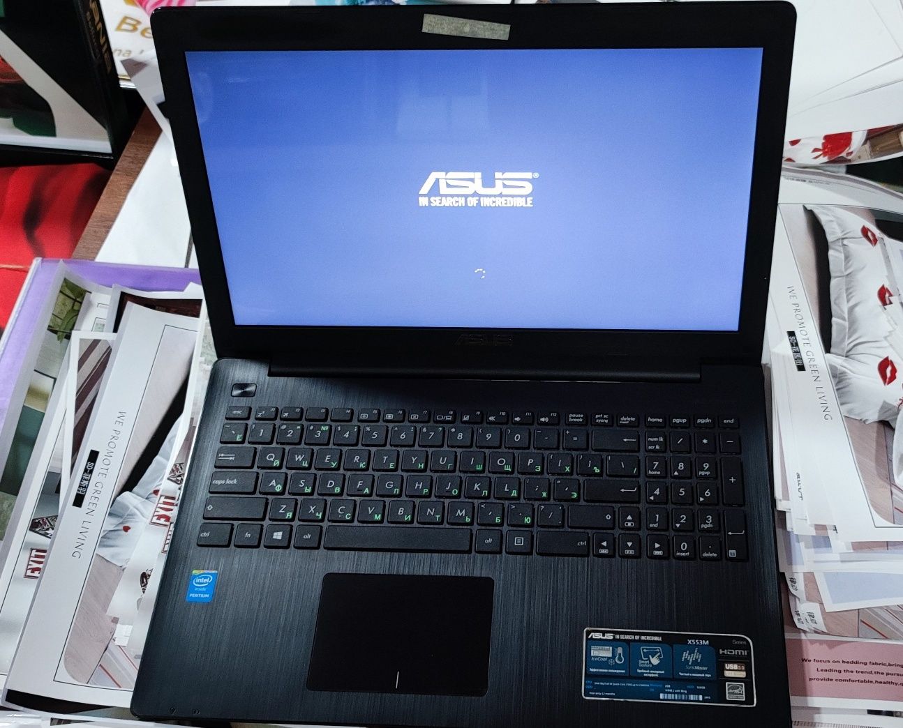 Asus notebook  sotiladi