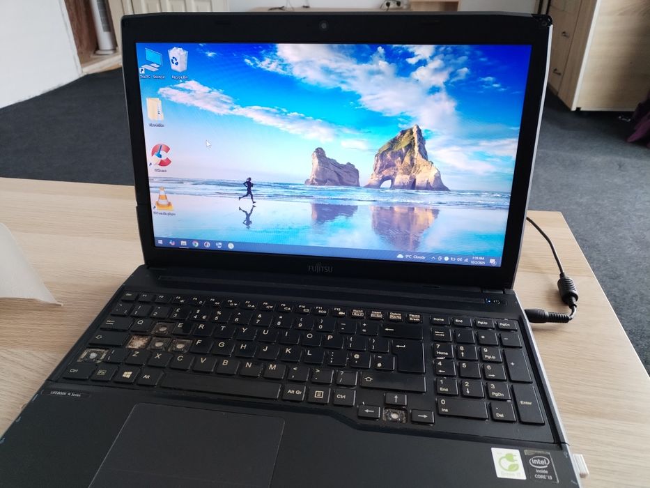 Laptop fujitsu quadcore i3 4nuclee 8gb ram ddr3