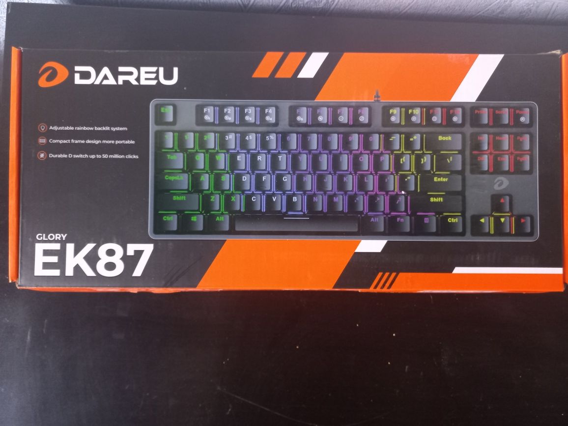 Продам новую механическую клавиатуру Dareu EK87 Glory Black