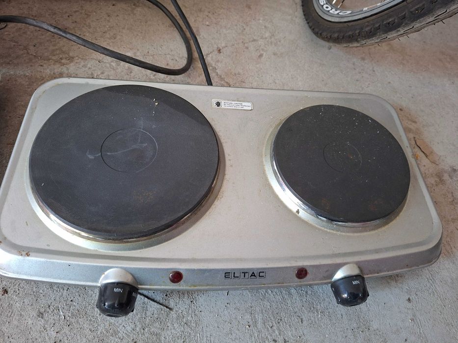 Продавам електрически преносим котлон.