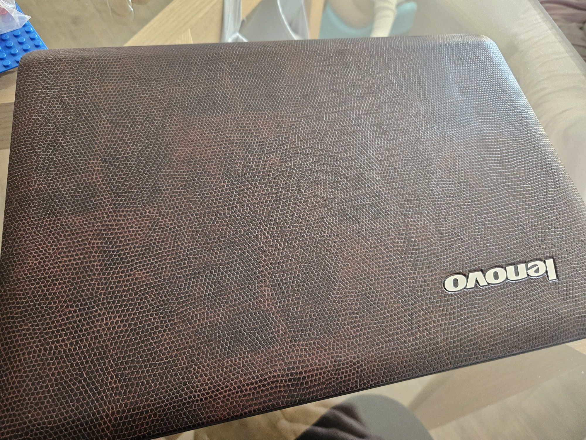 Лаптоп Lenovo U350