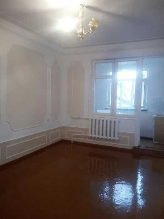 СРОЧНО !!! Продается квартира в Яшнабаде 2/3/5 (50 кв/м ) Авиасозлар 4