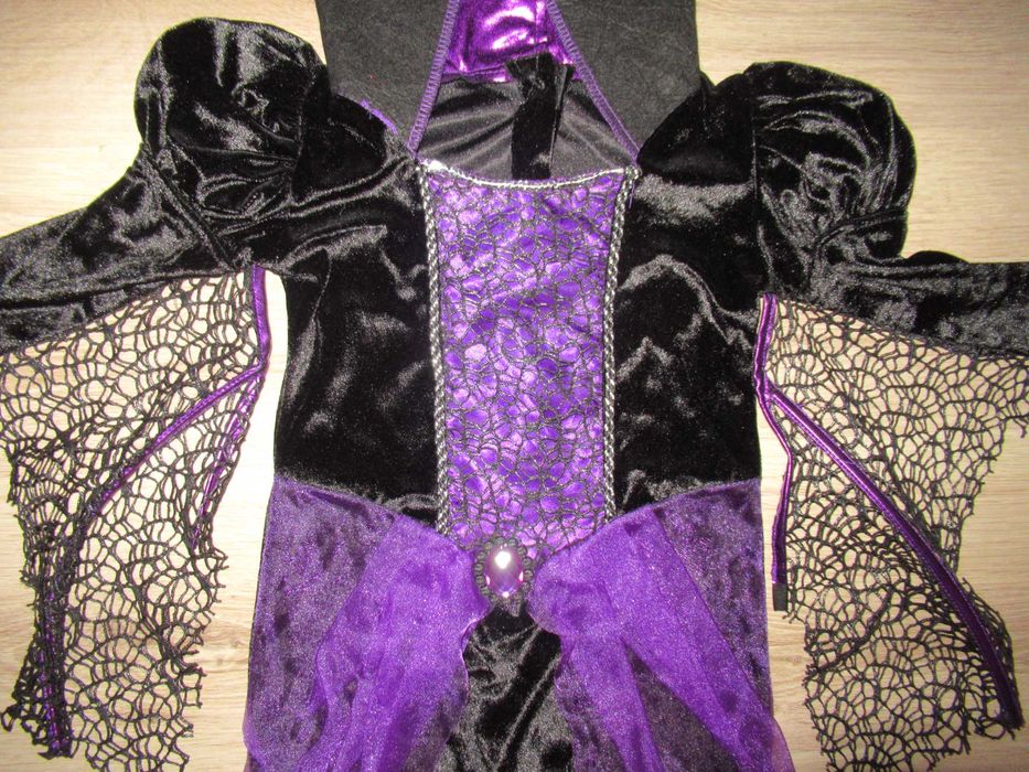 ХЕЛОУИН РОКЛЯ С домино--СТРАХОТНА--116/122 номер