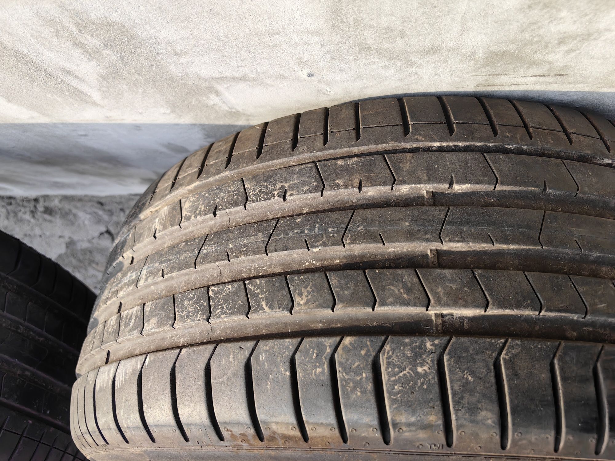 Летни гуми 20" 245/40/20  Pirelli