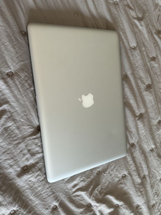 Vand  MacBook Pro