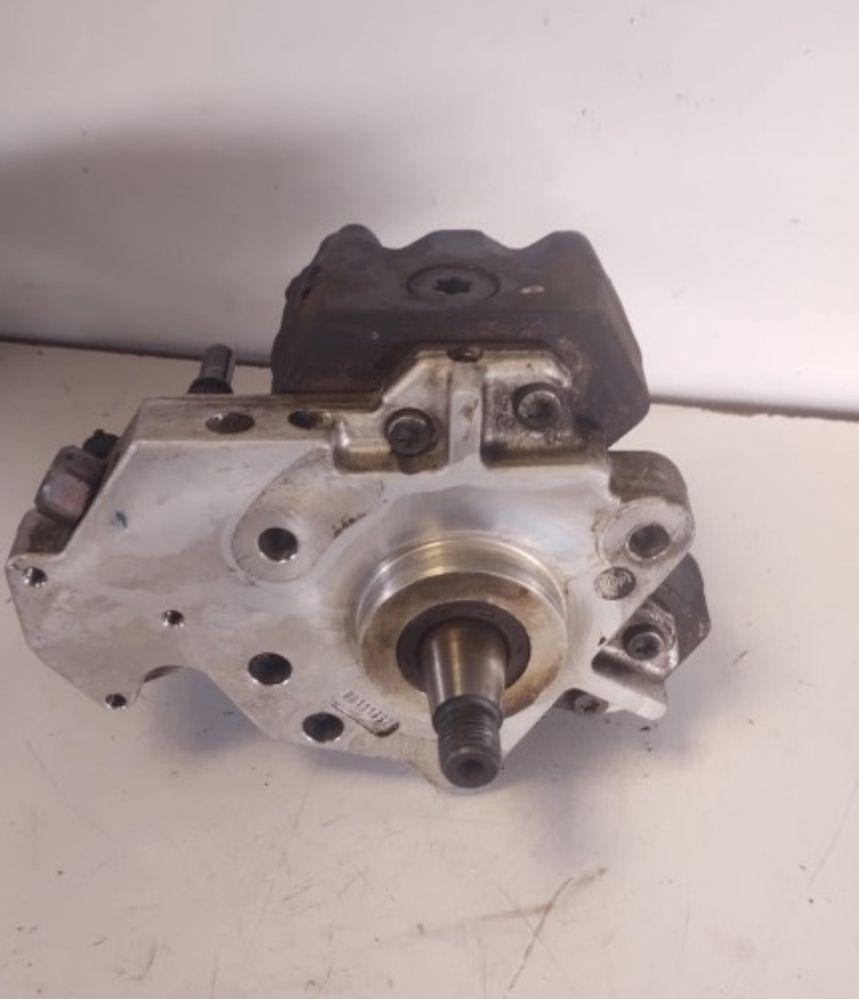 Pompa de inalte ford  peugeot citroen 1.6 tdci si 1.4 tdci 0445010102