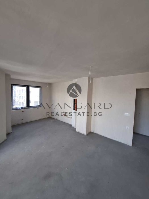 Продава се Тристаен апартамент в Пловдив, Кършияка - 101 кв.м за 2030 €/кв.м - Снимка #1