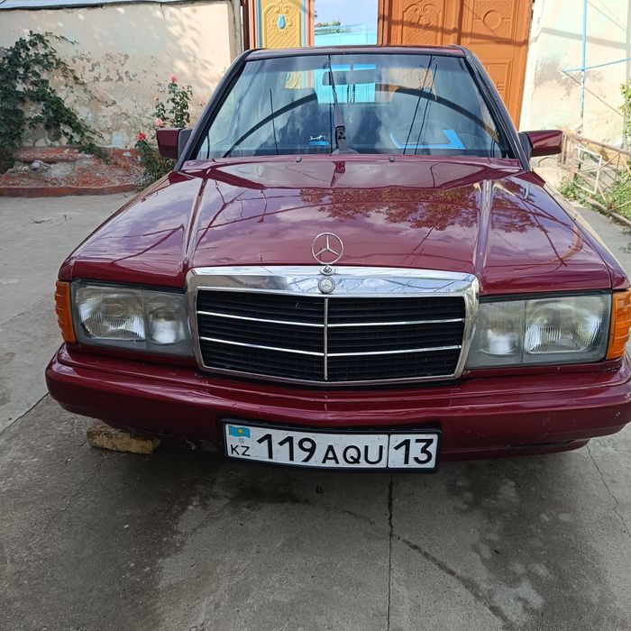 Мерседес.    Е190