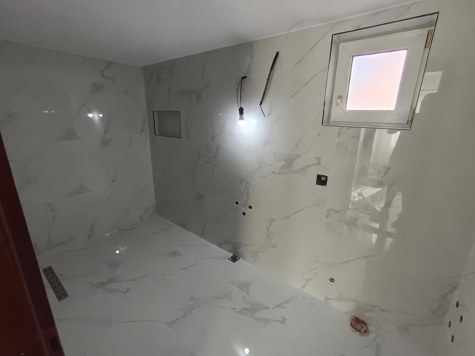 Aplic tencuiala manuală 32 lei mp, gresie , faianță . Pe judetul B-N