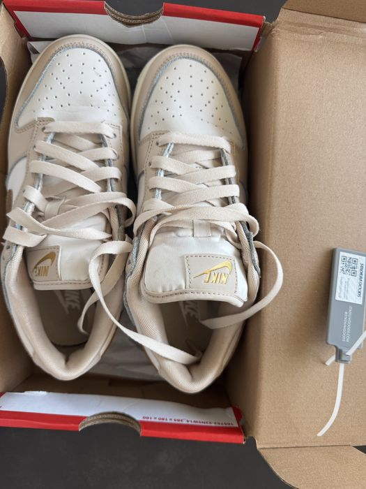 Nike Dunk Low Phantom Metallic Gold - 38 номер като нови!!!