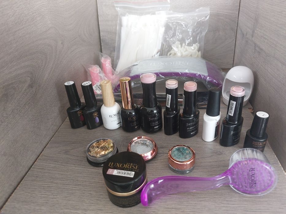 Produse pentru unghii