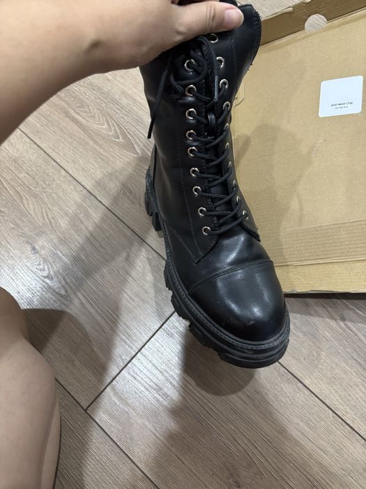 Зимние женские сапоги