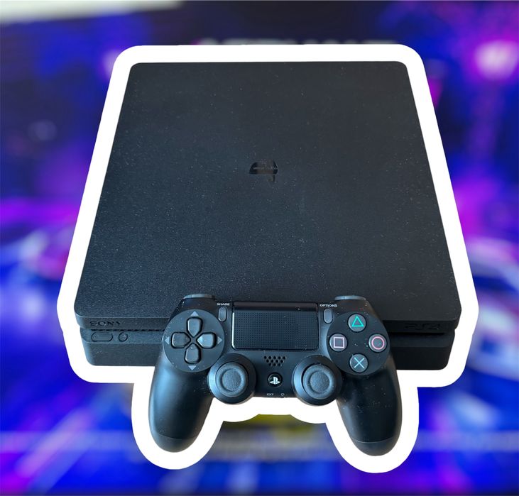SONY Playstation 4 slim с 4 игри