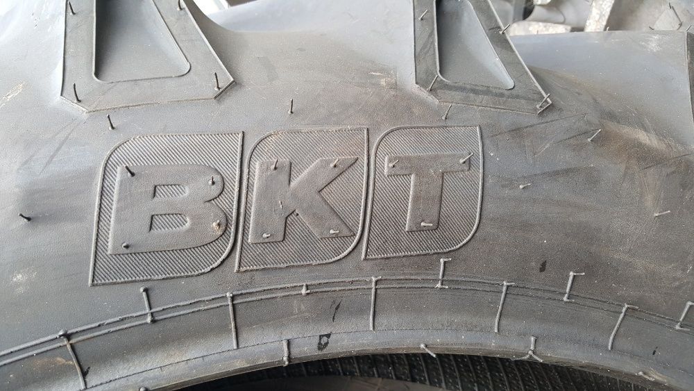 Cauciucuri noi 14.00-38 marca BKT cu 8PR garantie 2 ani anvelope U650