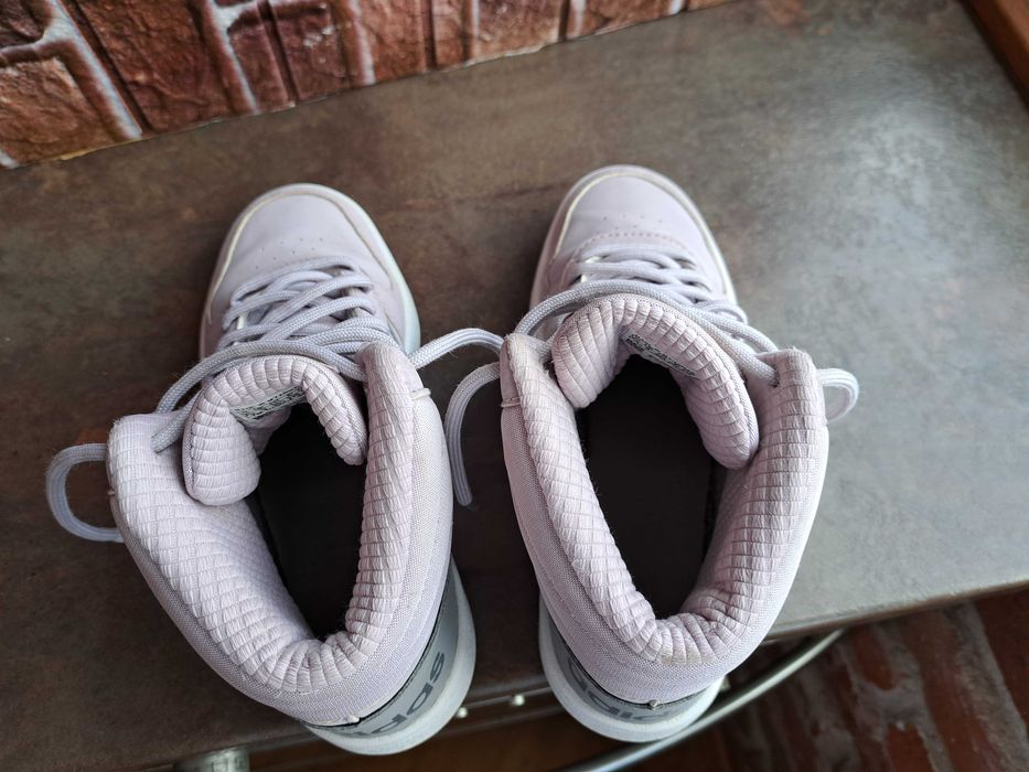 детски маратонки за момиче,кецове,спортни обувки,Adidas,номер35,адидас