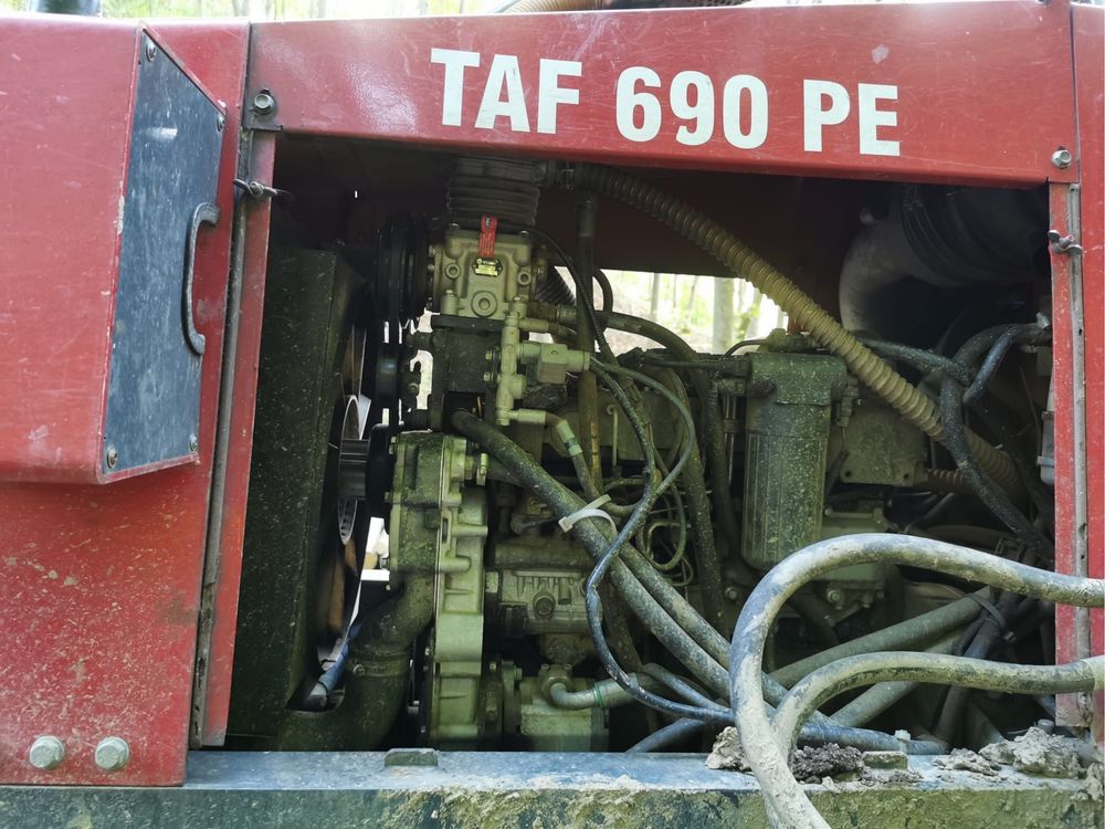 Taf 690 PE scut hidraulic