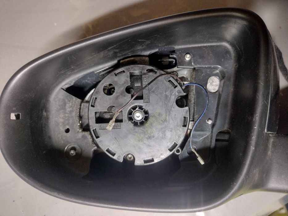 Oglinda exterioara vw Touran 2010-2015